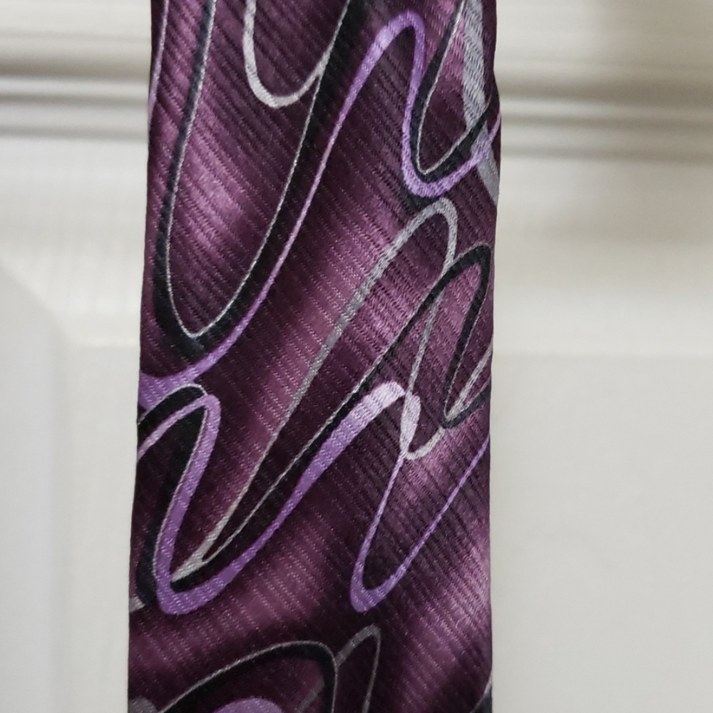 1 purple tie